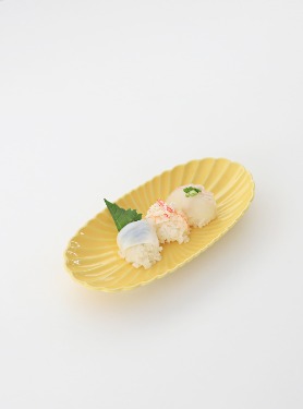 카라멜샵 국화 타원접시 2color 일본꽃접시